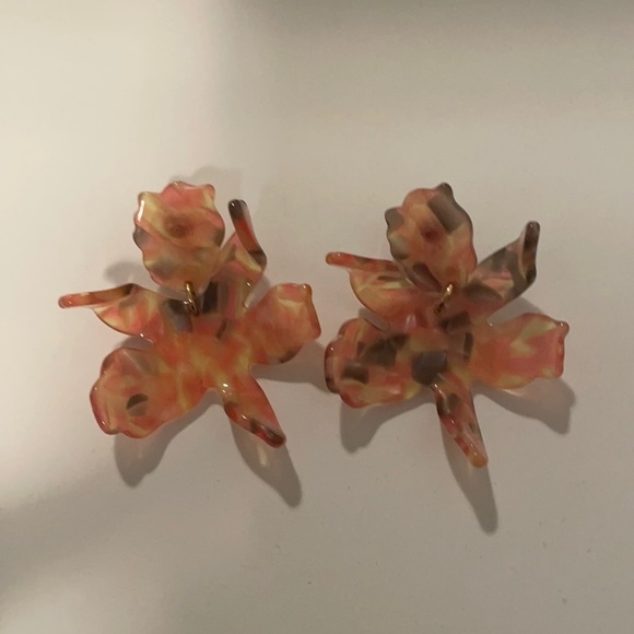 Lele Sadoughi Small Paper Lily Earrings - Picture 5 of 5